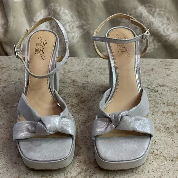 Jewel Badgley Mischka Valencia Platform Heels Size 7.5 - Picture 4 of 9